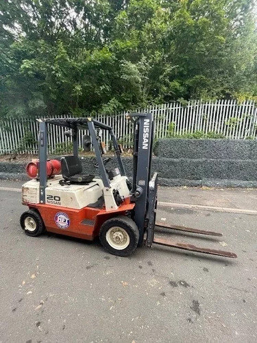 Nissan uj02a 20u gas - nissan, forklift