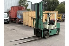 Fork Lift Truck Nissan 35 lpg