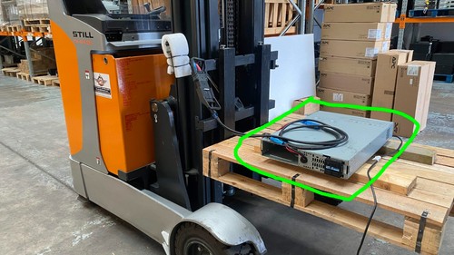 Fork lift truck battery - lift,